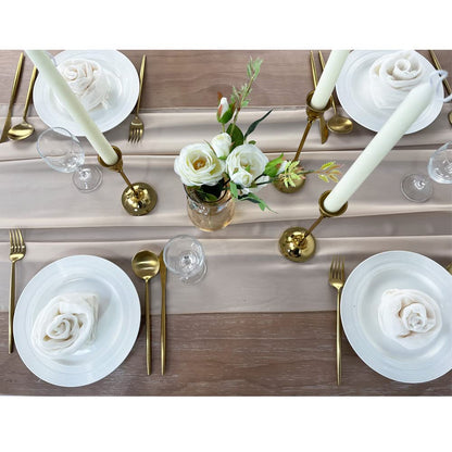 Wedding table runner decoration